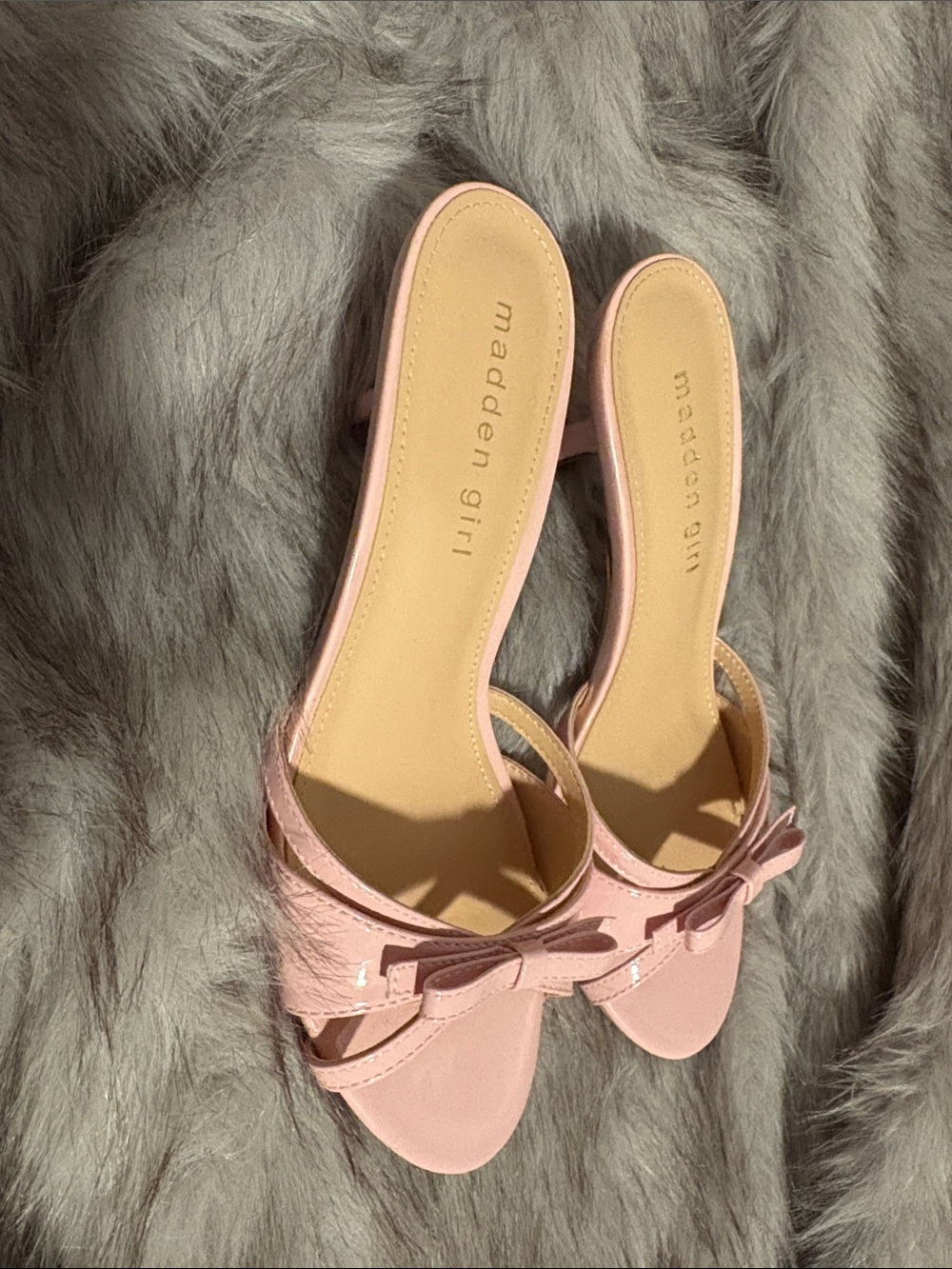 Madden Girl Pale Pink Patent Bow Slide Mules kitten heel - Picture 2 of 5